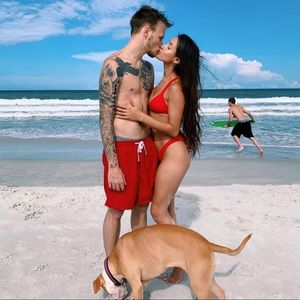 Meet your Posher, Amorette